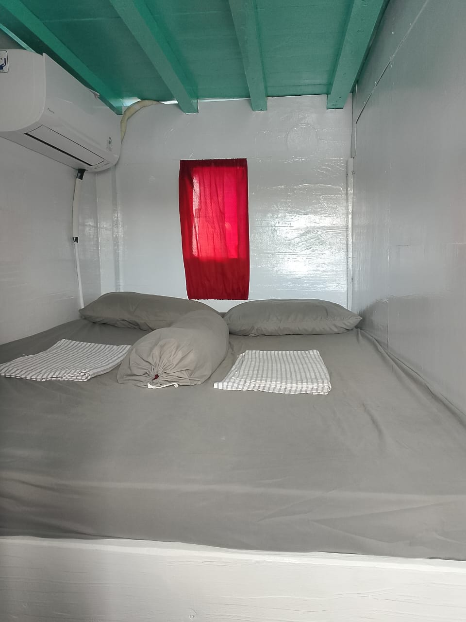 Private Cabin AC